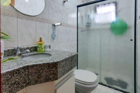 Apartamento para alugar com 70m², 2 quartos e 1 vaga Apartamento para alugar com 70m², 2 quartos e 1 vagaBanheiro da Suíte