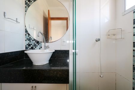 Apartamento à venda com 84m², 3 quartos e 2 vagasBanheiro da suíte