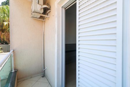 Apartamento à venda com 84m², 3 quartos e 2 vagasSacada suíte