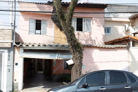 Casa à venda com 120m², 3 quartos e 3 vagas Casa à venda com 120m², 3 quartos e 3 vagasFachada