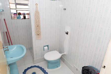 Casa à venda com 120m², 3 quartos e 3 vagas Casa à venda com 120m², 3 quartos e 3 vagasBanheiro Social