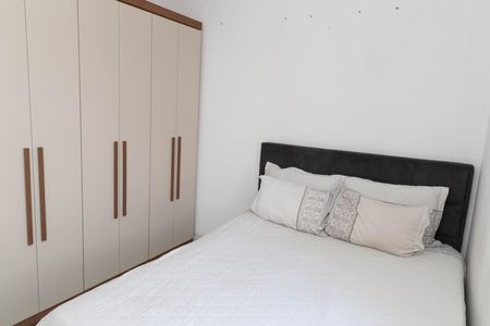 Casa à venda com 120m², 3 quartos e 3 vagas Casa à venda com 120m², 3 quartos e 3 vagasQuarto 1