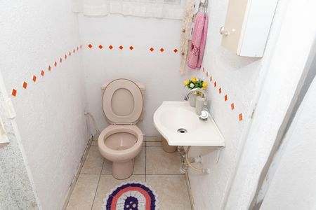 Casa à venda com 120m², 3 quartos e 3 vagas Casa à venda com 120m², 3 quartos e 3 vagasLavabo