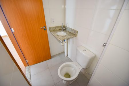 Apartamento à venda com 48m², 2 quartos e 1 vagaBanheiro Social