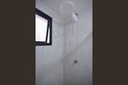 Apartamento para alugar com 89m², 2 quartos e 1 vaga Apartamento para alugar com 89m², 2 quartos e 1 vagaChuveiro do Banheiro