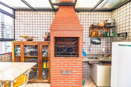 Apartamento à venda com 197m², 4 quartos e 2 vagas Apartamento à venda com 197m², 4 quartos e 2 vagasÁrea comum