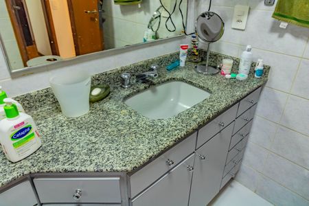 Apartamento à venda com 197m², 4 quartos e 2 vagas Apartamento à venda com 197m², 4 quartos e 2 vagasBanheiro