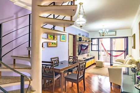 Apartamento à venda com 197m², 4 quartos e 2 vagas Apartamento à venda com 197m², 4 quartos e 2 vagasSala