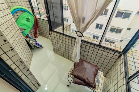 Apartamento à venda com 197m², 4 quartos e 2 vagas Apartamento à venda com 197m², 4 quartos e 2 vagasVaranda do Quarto 4