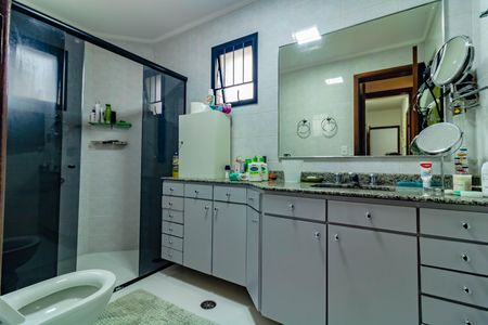 Apartamento à venda com 197m², 4 quartos e 2 vagas Apartamento à venda com 197m², 4 quartos e 2 vagasBanheiro