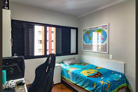 Apartamento à venda com 197m², 4 quartos e 2 vagas Apartamento à venda com 197m², 4 quartos e 2 vagasQuarto 2