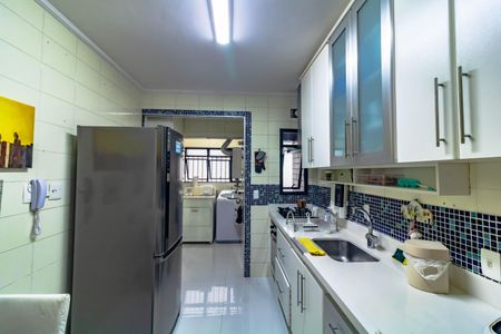 Apartamento à venda com 197m², 4 quartos e 2 vagas Apartamento à venda com 197m², 4 quartos e 2 vagasCozinha