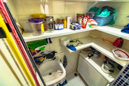 Apartamento à venda com 197m², 4 quartos e 2 vagas Apartamento à venda com 197m², 4 quartos e 2 vagasÁrea de Serviço