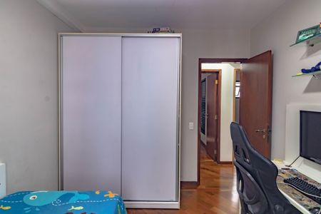 Apartamento à venda com 197m², 4 quartos e 2 vagas Apartamento à venda com 197m², 4 quartos e 2 vagasQuarto 2