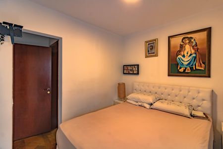 Apartamento à venda com 197m², 4 quartos e 2 vagas Apartamento à venda com 197m², 4 quartos e 2 vagasQuarto 3