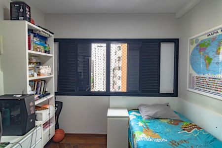 Apartamento à venda com 197m², 4 quartos e 2 vagas Apartamento à venda com 197m², 4 quartos e 2 vagasQuarto 2