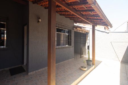 Casa para alugar com 90m², 3 quartos e 2 vagasVaranda