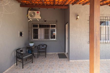 Casa para alugar com 90m², 3 quartos e 2 vagasVaranda