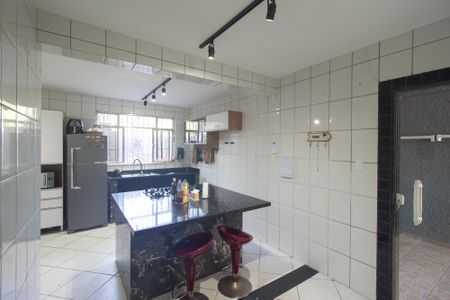 Casa para alugar com 90m², 3 quartos e 2 vagasCozinha