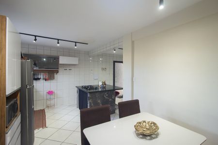 Casa para alugar com 90m², 3 quartos e 2 vagasSala de Jantar