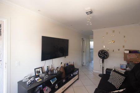 Casa para alugar com 90m², 3 quartos e 2 vagasSala