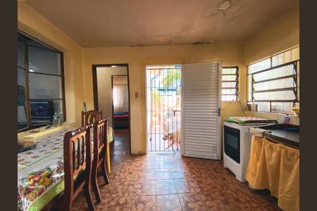 Casa à venda com 230m², 4 quartos e 1 vaga