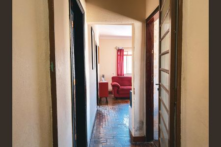 Casa à venda com 230m², 4 quartos e 1 vaga