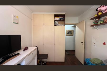 Apartamento à venda com 83m², 3 quartos e 1 vagaQuarto 2