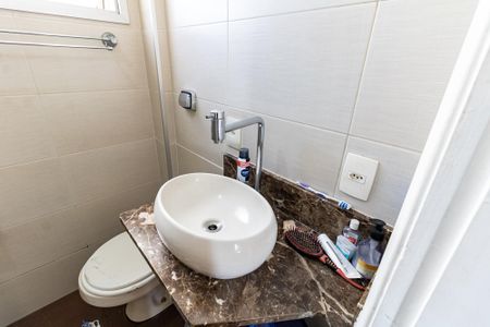 Apartamento à venda com 74m², 3 quartos e 1 vagaBanheiro da Suíte