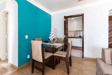 Apartamento à venda com 74m², 3 quartos e 1 vagaSala