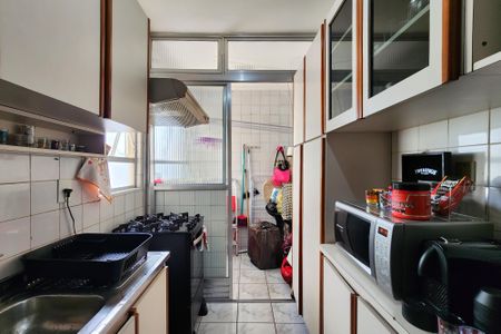 Apartamento para alugar com 68m², 2 quartos e 1 vagaCozinha 