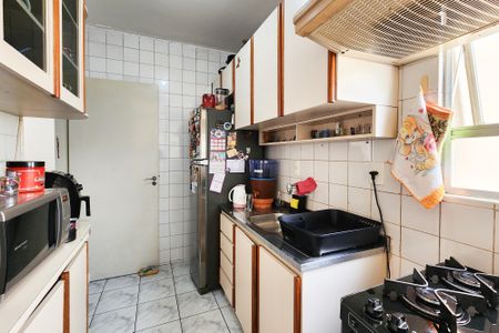 Apartamento para alugar com 68m², 2 quartos e 1 vagaCozinha 