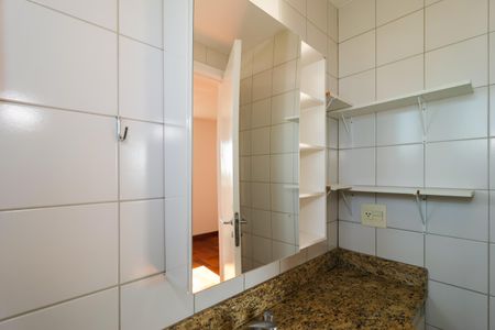 Apartamento à venda com 130m², 4 quartos e 2 vagasBanheiro da Suíte 1