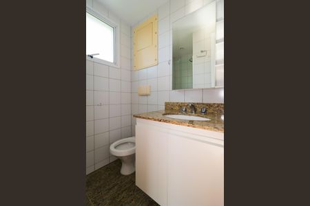 Apartamento à venda com 130m², 4 quartos e 2 vagasBanheiro da Suíte 1