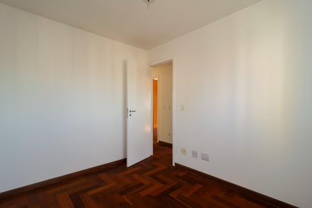 Apartamento à venda com 130m², 4 quartos e 2 vagasQuarto 3
