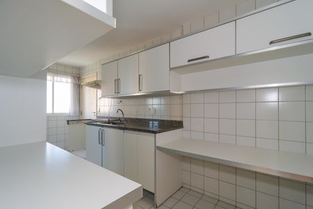 Apartamento à venda com 130m², 4 quartos e 2 vagasCozinha