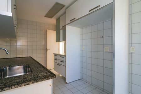 Apartamento à venda com 130m², 4 quartos e 2 vagasCozinha