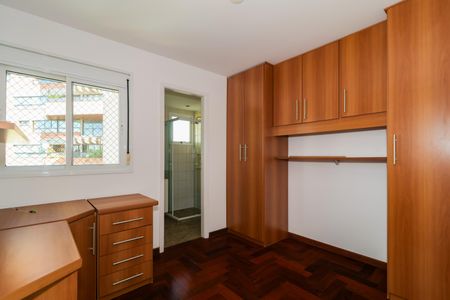 Apartamento à venda com 130m², 4 quartos e 2 vagasSuíte 2