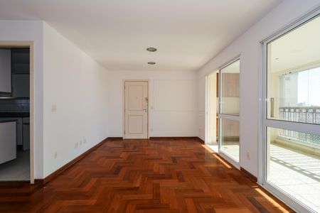 Apartamento à venda com 130m², 4 quartos e 2 vagasSala