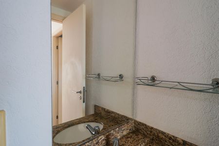 Apartamento à venda com 130m², 4 quartos e 2 vagasLavabo