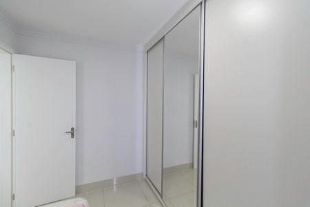 Apartamento à venda com 65m², 2 quartos e 1 vaga Apartamento à venda com 65m², 2 quartos e 1 vagaQuarto