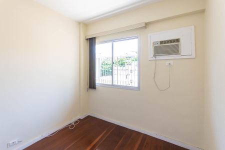 Apartamento à venda com 118m², 3 quartos e 2 vagasQuarto 2