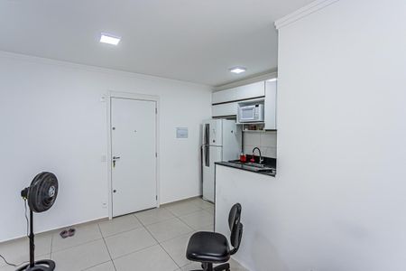 Apartamento para alugar com 40m², 2 quartos e sem vaga Apartamento para alugar com 40m², 2 quartos e sem vagaSala