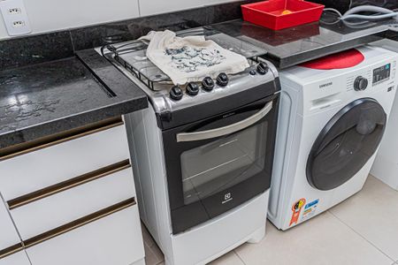 Apartamento para alugar com 40m², 2 quartos e sem vaga Apartamento para alugar com 40m², 2 quartos e sem vagaCozinha e Área de Serviço