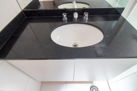 Apartamento para alugar com 96m², 2 quartos e 2 vagas Apartamento para alugar com 96m², 2 quartos e 2 vagasBanheiro da Suíte 1