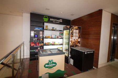 Apartamento para alugar com 96m², 2 quartos e 2 vagas Apartamento para alugar com 96m², 2 quartos e 2 vagasÁrea comum - Minimercado