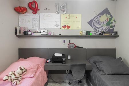 Casa à venda com 100m², 2 quartos e 2 vagas Casa à venda com 100m², 2 quartos e 2 vagasQuarto 1