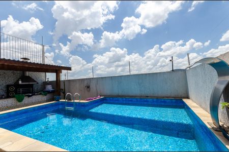 Casa para alugar com 390m², 3 quartos e 6 vagas Casa para alugar com 390m², 3 quartos e 6 vagasPiscina