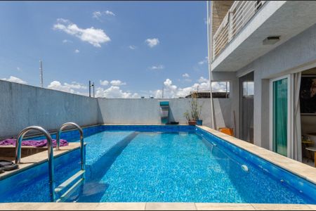 Casa para alugar com 390m², 3 quartos e 6 vagas Casa para alugar com 390m², 3 quartos e 6 vagasPiscina