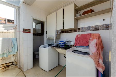 Casa para alugar com 390m², 3 quartos e 6 vagas Casa para alugar com 390m², 3 quartos e 6 vagasÁrea de Serviço